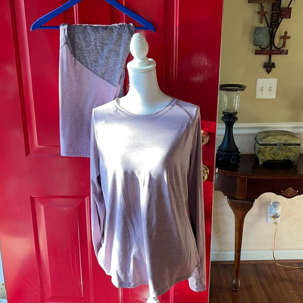 Champion mauve ex lg women’s work out suit